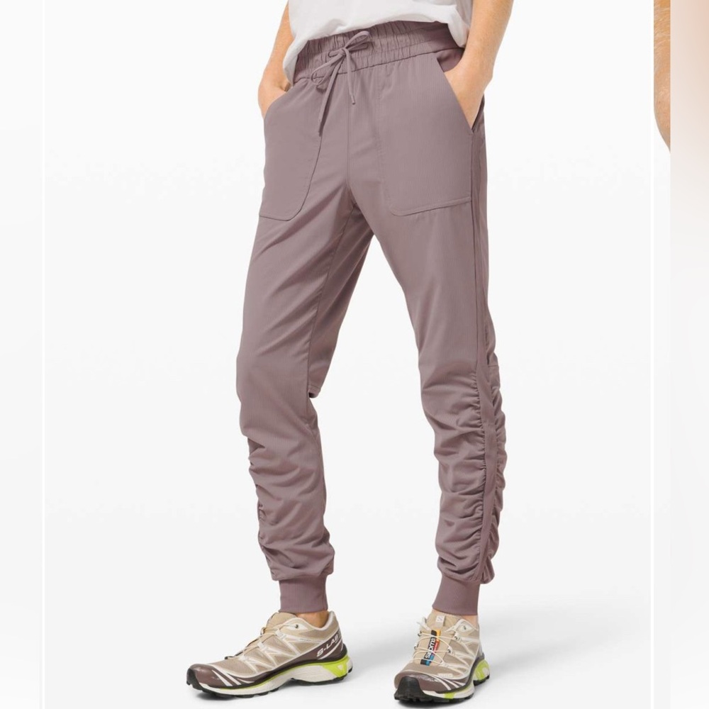 Lululemon Beyond The Studio Jogger Size 2 Lunar Rock